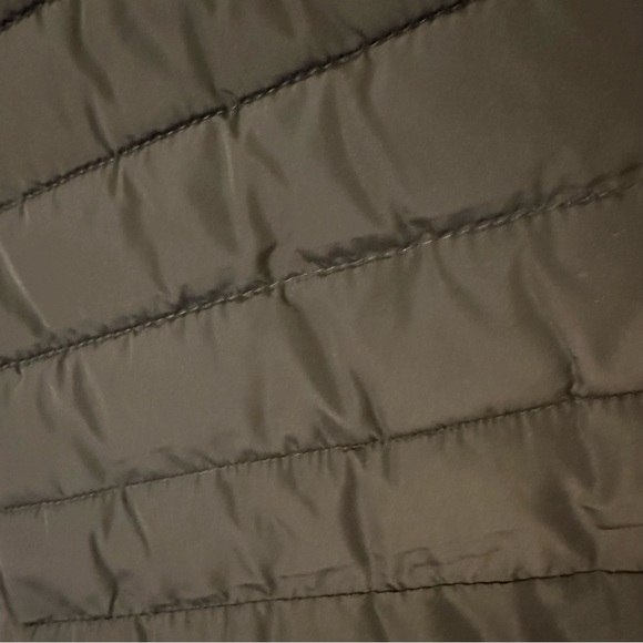 YMI Collection Olive Green Puffer Vest Size Small - Picture 5 of 16